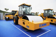 XCMG new 26 ton single drum vibratory road roller XS263S compactor roller machine price